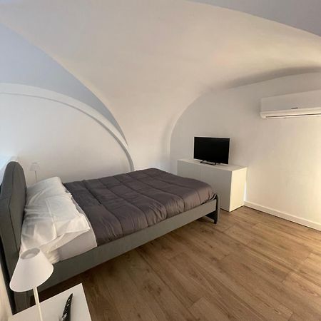 Carmelitani Center Apartment Катания Екстериор снимка