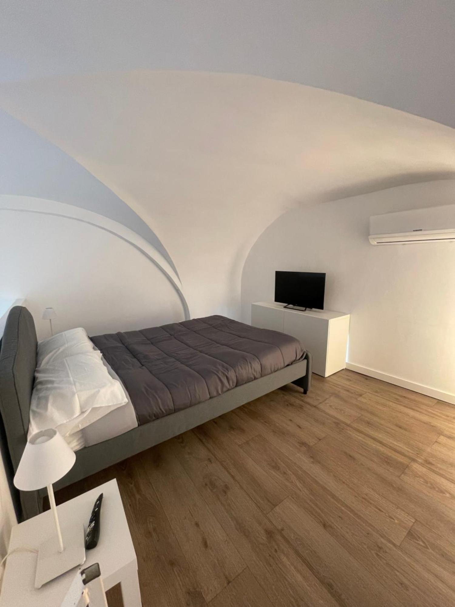 Carmelitani Center Apartment Катания Екстериор снимка